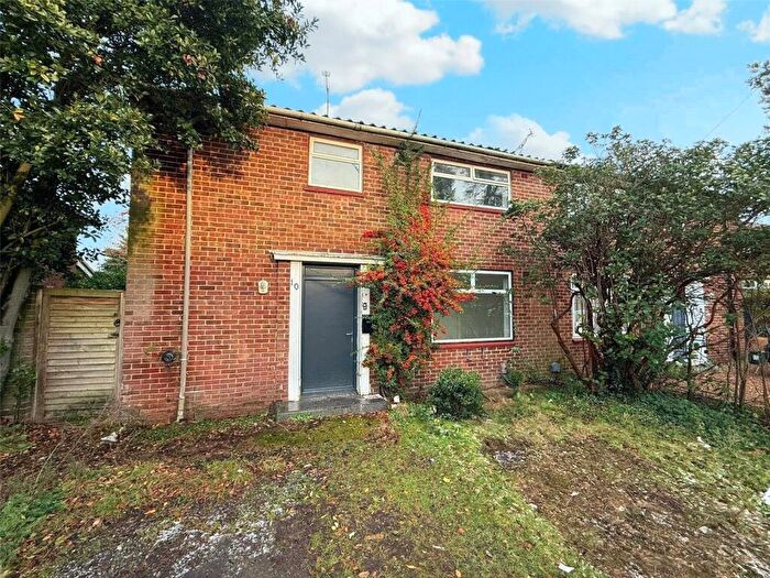 4 Bedroom Terraced House To Rent In Hanbury Path, Woking, Surrey, GU21