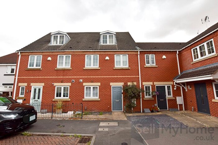 4 Bedroom Terraced House For Sale In Richmond Gate, Hinckley, Leicestershire, LE10