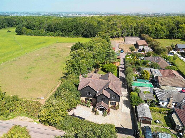 3 Bedroom Detached House For Sale In Common Road, Bluebell Hill Village, Chatham, ME5