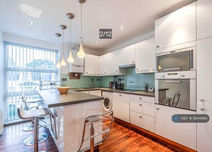 2 Bedroom Flat To Rent In Albion Road, London, N16