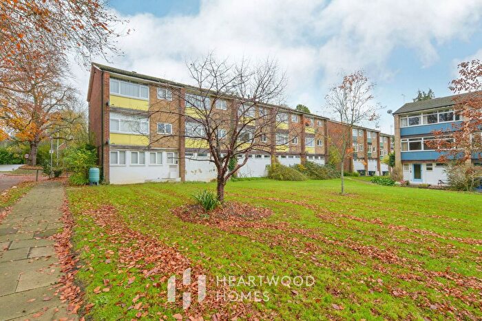 3 Bedroom Terraced House For Sale In Abbots Park, St. Albans, AL1