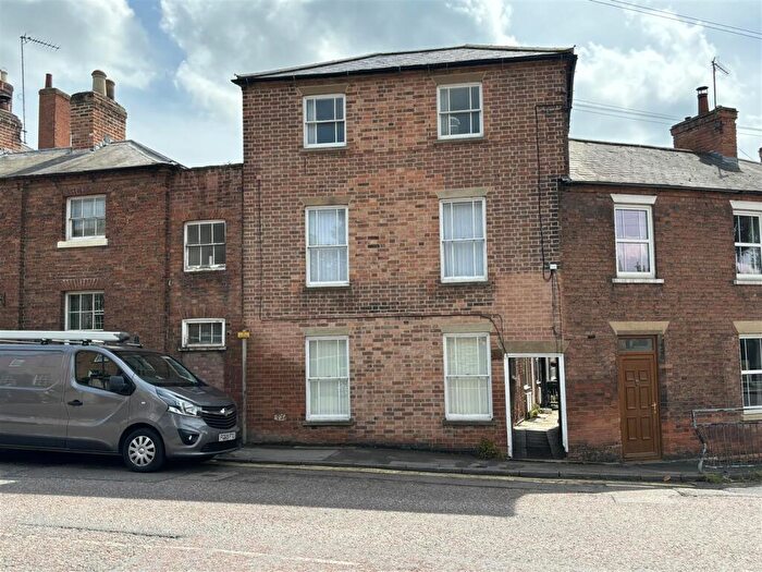 2 Bedroom Apartment To Rent In Westgate, Southwell, NG25