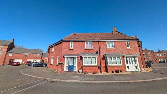 3 Bedroom Property For Sale In Somerset Way, Highbridge, TA9