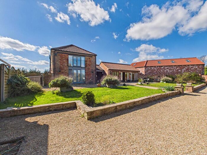 5 Bedroom Barn Conversion For Sale In South Drove Farm, Woodhall Spa, LN10