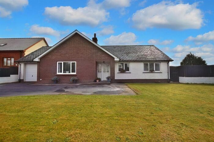 3 Bedroom Detached Bungalow For Sale In Capel Iwan, Newcastle Emlyn, SA38