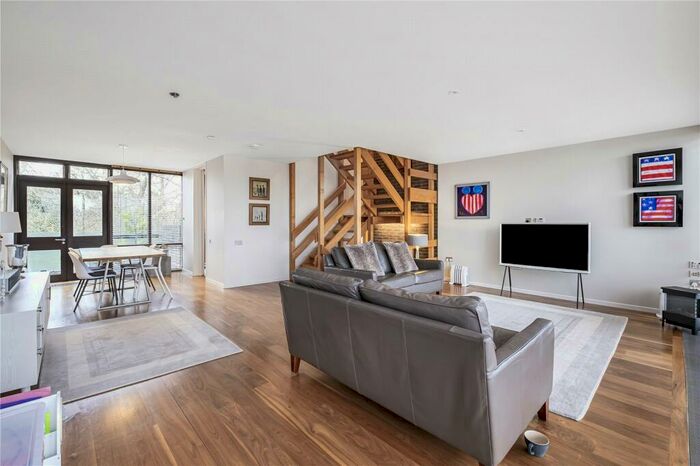 5 Bedroom House To Rent In Orchard Drive, London, SE3