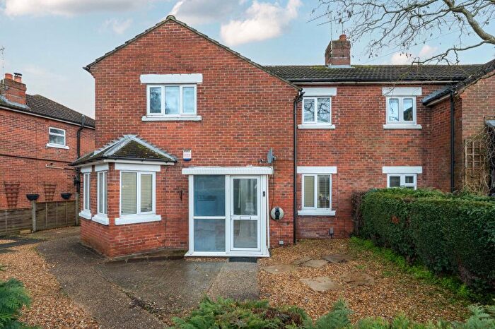 3 Bedroom Semi-Detached House For Sale In Twyford Road, Eastleigh, SO50