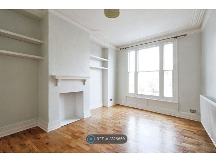2 Bedroom Flat To Rent In Stockwell Rd, London, SW9