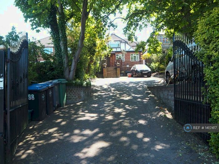 4 Bedroom Detached House To Rent In Hay Lane, London, NW9
