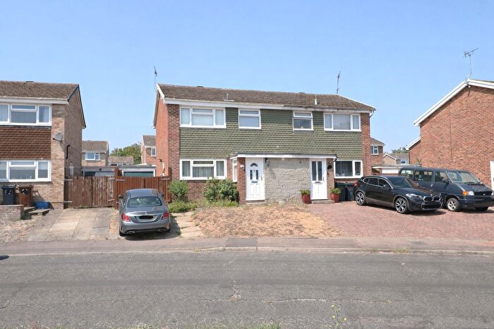 3 Bedroom Semi-Detached House To Rent In Grasmere Road, Kennington, Ashford, TN24