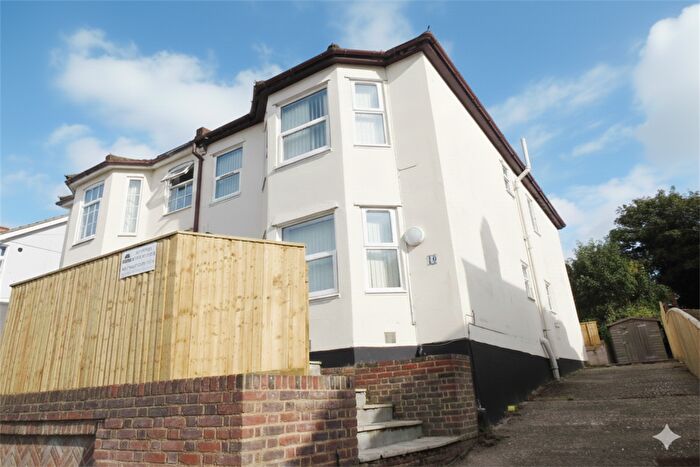 5 Bedroom House To Rent In Bedroom Detached House In Winton, BH9