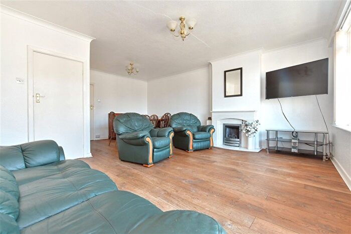 3 Bedroom Maisonette For Sale In Market Square, Dover, Kent, CT16