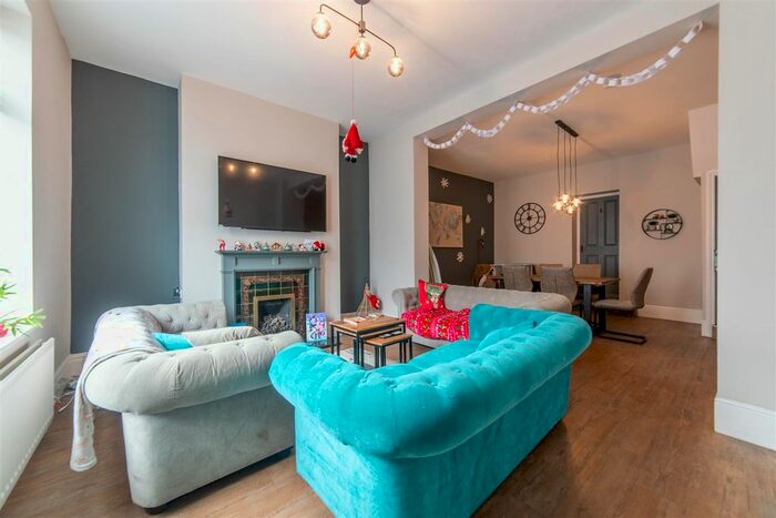 6 Bedroom Terraced House To Rent In Clayton Park Square, Jesmond, Newcastle Upon Tyne, NE2