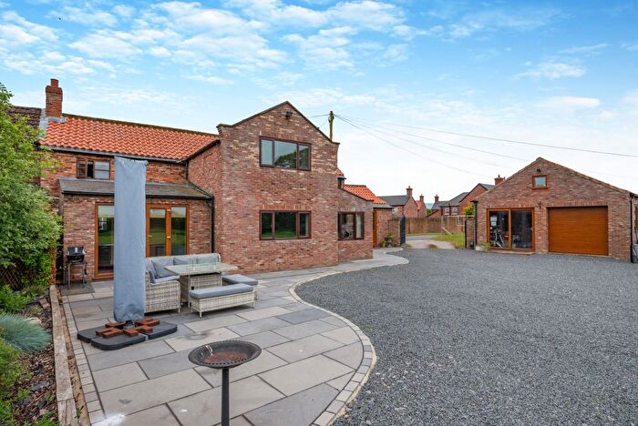 4 Bedroom Detached House For Sale In Sandhutton, Thirsk, North Yorkshire, YO7
