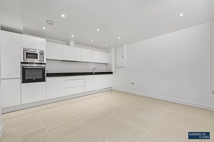 1 Bedroom Flat To Rent In Maple Road, Surbiton, KT6