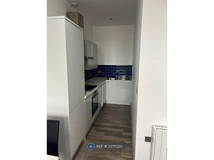 2 Bedroom Flat To Rent In Danum House, Doncaster, DN1