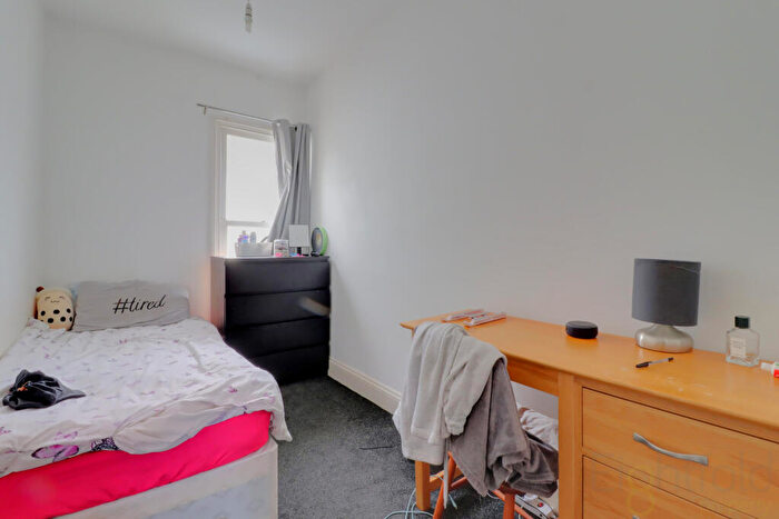 4 Bedroom House Of Multiple Occupation To Rent In Chesham Road, Brighton, BN2