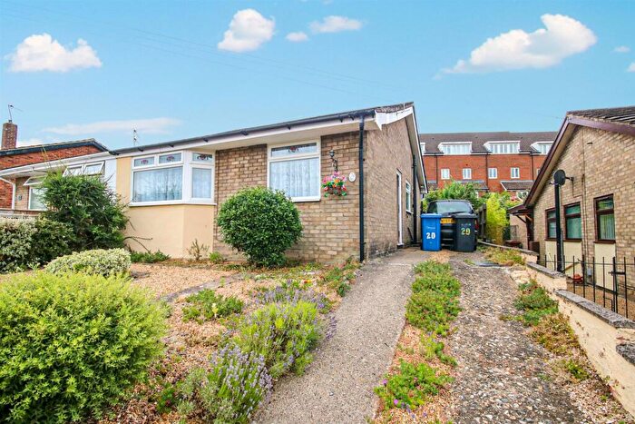2 Bedroom Semi-Detached Bungalow For Sale In Violet Road, Norwich, NR3
