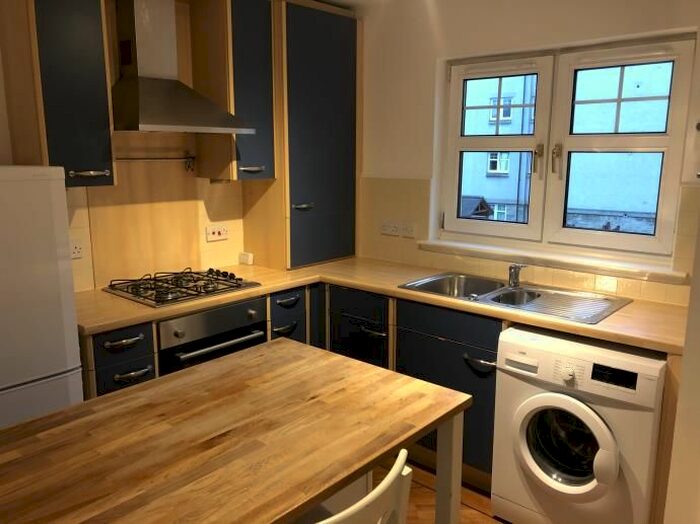 2 Bedroom Flat To Rent In New Orchardfield, Edinburgh, EH6