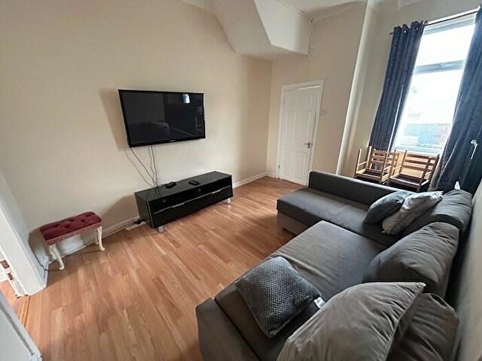 1 Bedroom Apartment To Rent In Clarendon Road, Blackpool, FY1