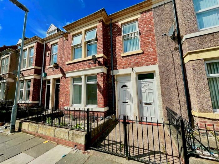 2 Bedroom Flat To Rent In Eastbourne Avenue, Bensham, Gateshead, NE8