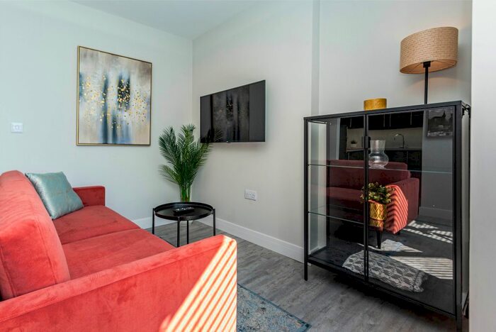 2 Bedroom Property To Rent In Derby Road, Nottingham, NG7