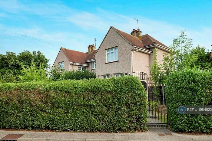 3 Bedroom Semi-Detached House To Rent In St. Werburgh Crescent, Hoo, Rochester, ME3