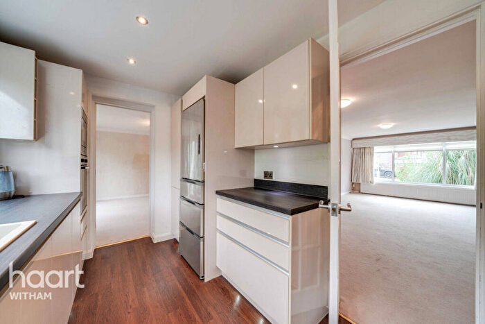 4 Bedroom Detached House For Sale In Tithe Close, Witham, CM8