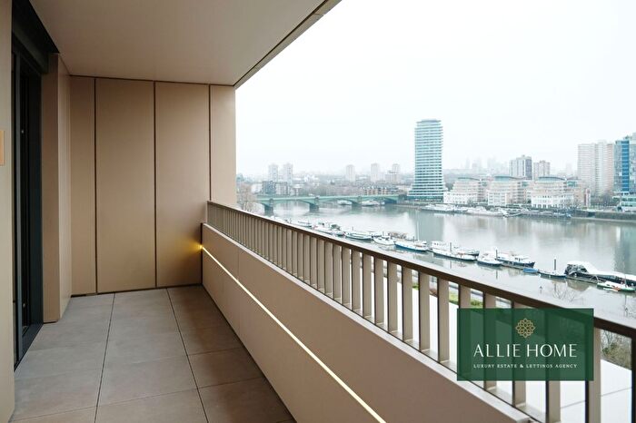 3 Bedroom Flat For Sale In William Morris Way, London, SW6