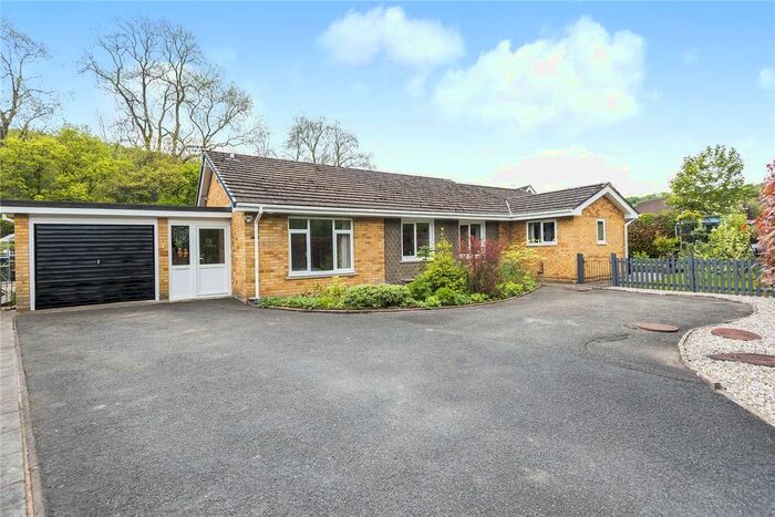 4 Bedroom Bungalow For Sale In Slough Road, Presteigne, Powys, LD8