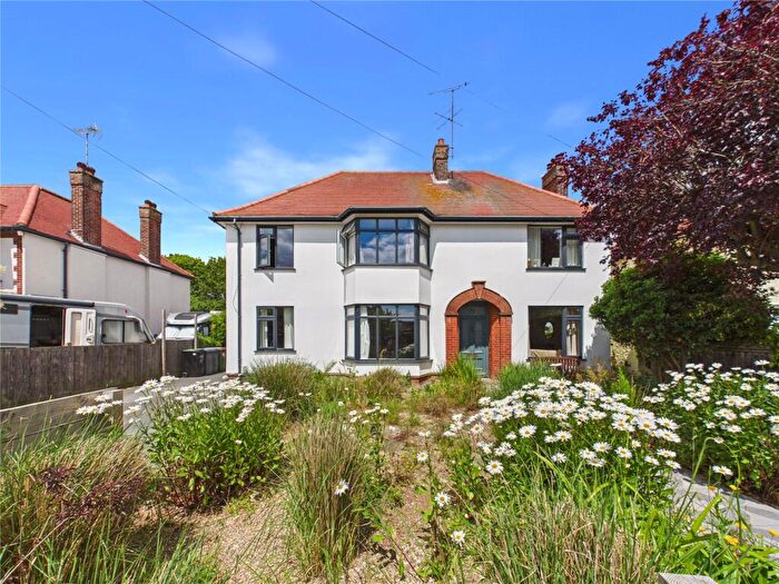 4 Bedroom Detached House For Sale In Links Avenue, Felixstowe, Suffolk, IP11