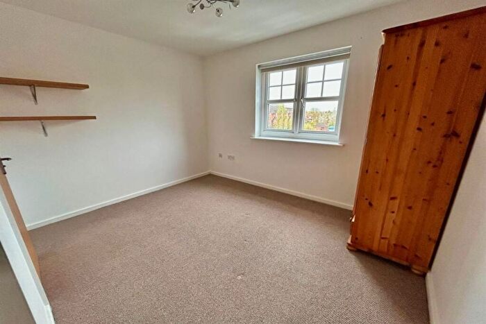 2 Bedroom Flat For Sale In Fog Lane, Merlin House, M19