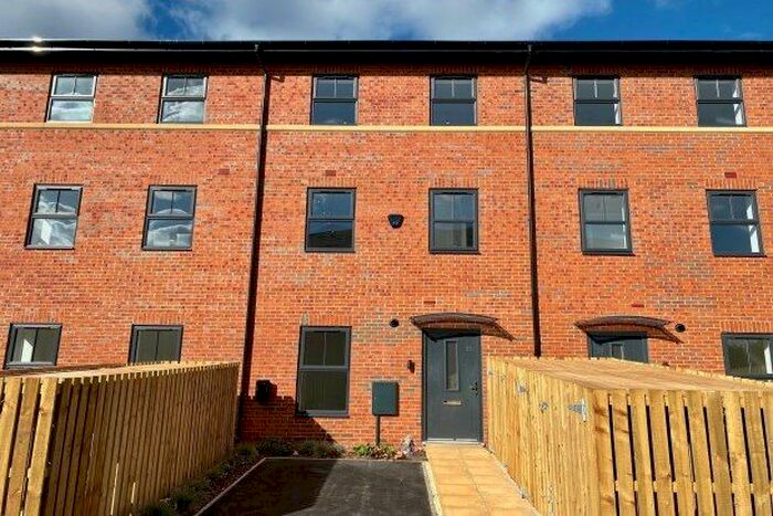1 Bedroom Property To Rent In Dallington Street, Nottingham, NG8