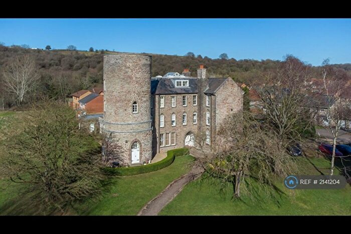 2 Bedroom Flat To Rent In Linden House, Stapleton, Bristol, BS16