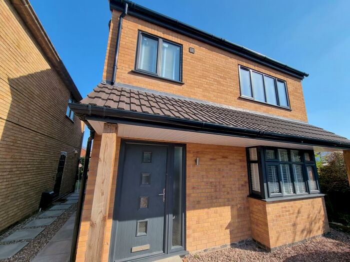 4 Bedroom Detached House To Rent In Golf Lane, Leamington Spa, CV31