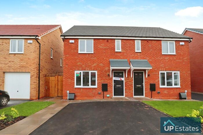 3 Bedroom Semi-Detached House To Rent In Audeley Way, Coventry, CV6