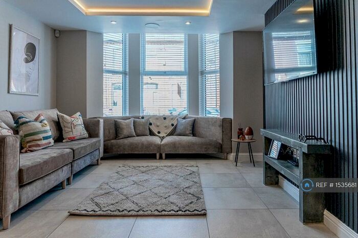 6 Bedroom Terraced House To Rent In &# Pppw - Granville Road, Liverpool, L15