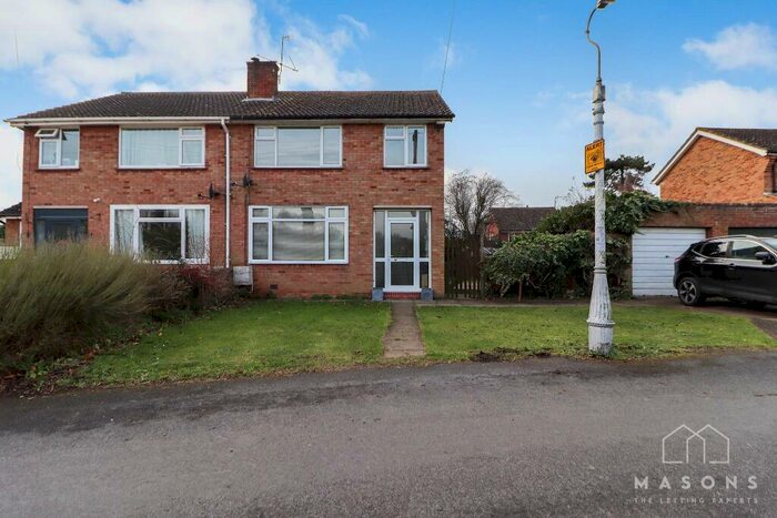 3 Bedroom Semi-Detached House To Rent In Park Lane, Henlow, SG16