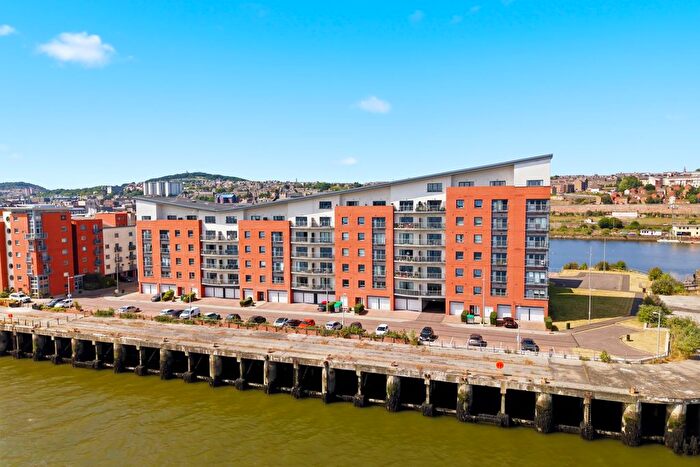 2 Bedroom Flat For Sale In Gourlay Yard, Dundee, DD1