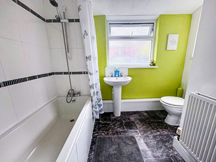 3 Bedroom Terraced House For Sale In Llewellyn Street, Pentre, CF41