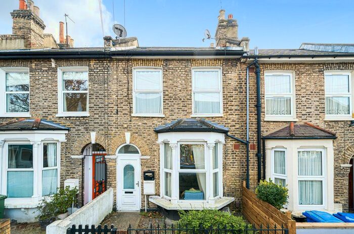 4 Bedroom Terraced House To Rent In Hollydale Road, London, SE15