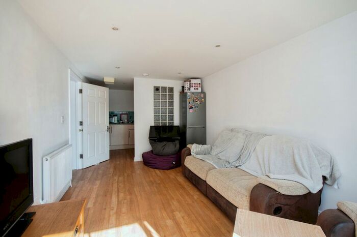 2 Bedroom Flat For Sale In Suffolk Road, Bournemouth, BH2