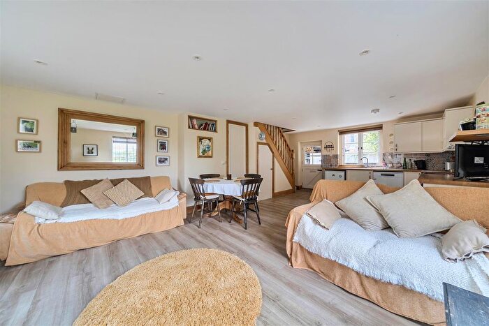 1 Bedroom Equestrian Property For Sale In Sellindge, Kent, TN25