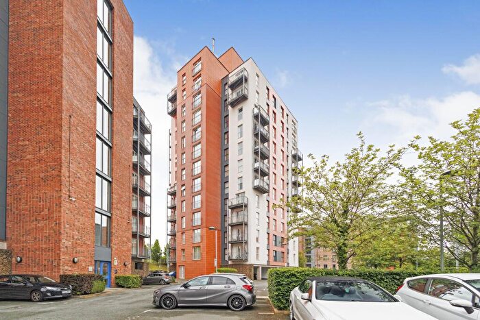 1 Bedroom Flat For Sale In Stillwater Drive, Manchester, Greater Manchester, M11