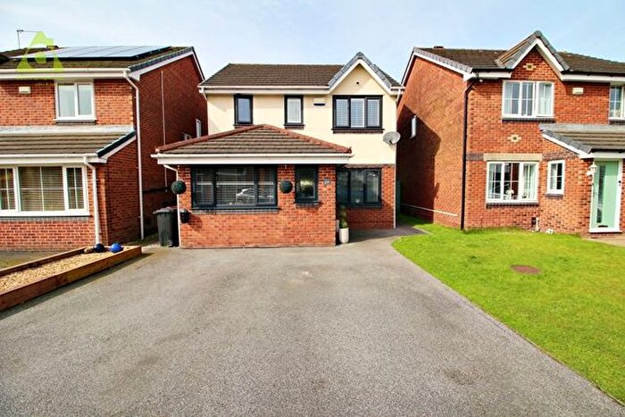 3 Bedroom Detached House For Sale In Farleigh Close, Westhoughton, BL5