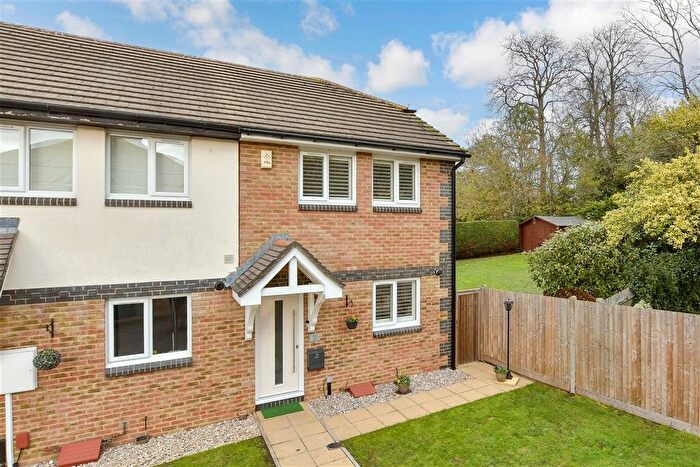 2 Bedroom End Terrace House For Sale In Green Leaf Avenue, Wallington, Surrey, SM6
