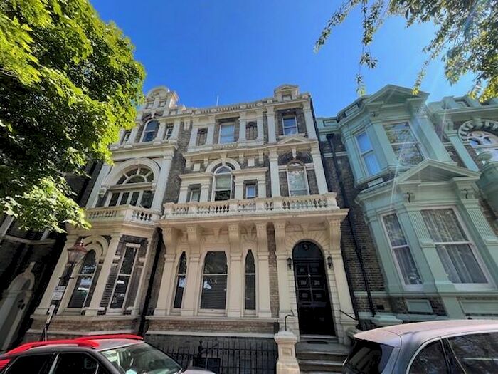 Studio To Rent In Castle Hill, Rochester, ME1