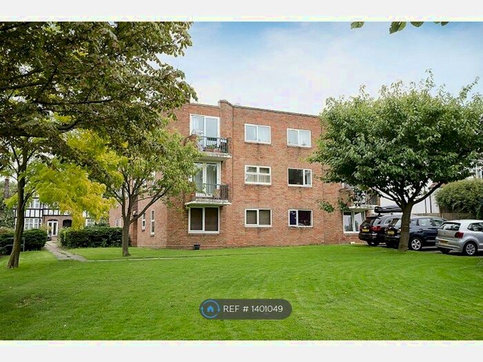 2 Bedroom Flat To Rent In Augustus Court, London, SW16