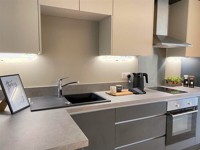 1 Bedroom Flat To Rent In Birmingham Road, West Bromwich, B70