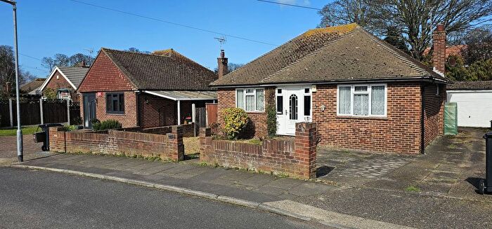 2 Bedroom Bungalow For Sale In Dane Court Gardens, Broadstairs, CT10